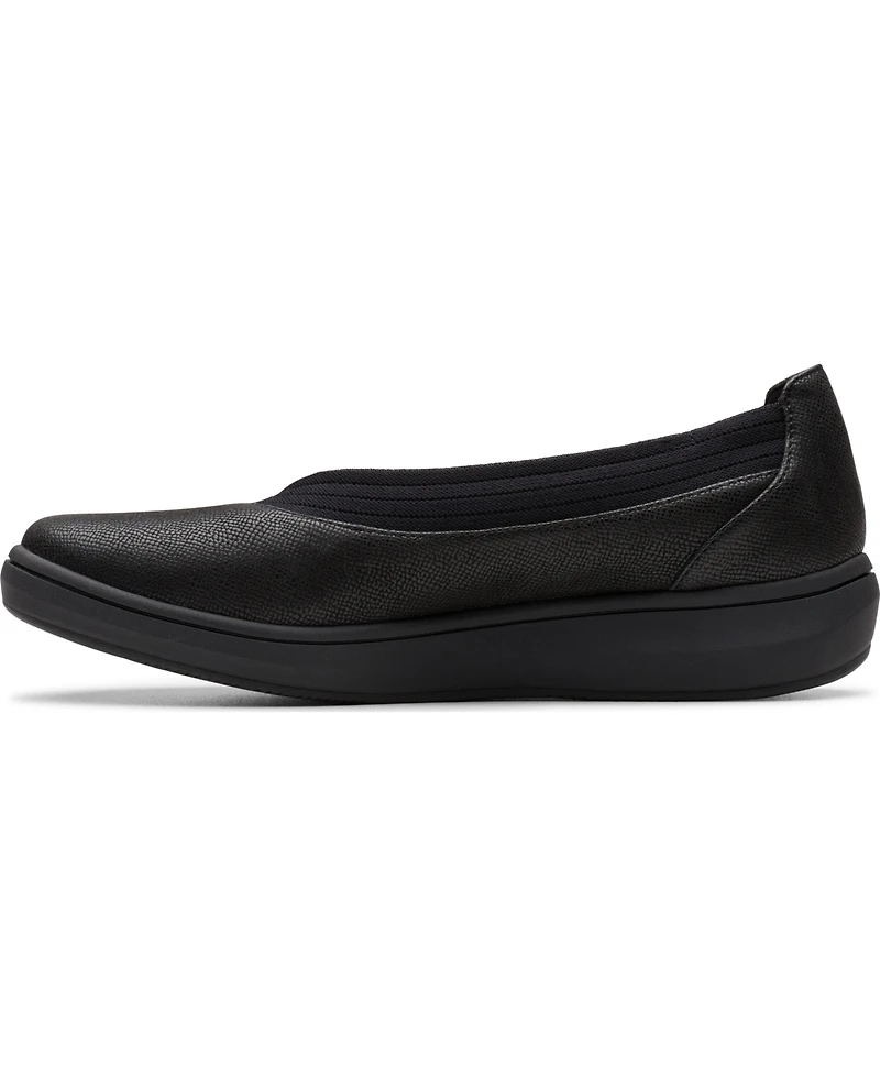 Clarks Women's Cloudsteppers Breeze Sky Air Slip On Shoes