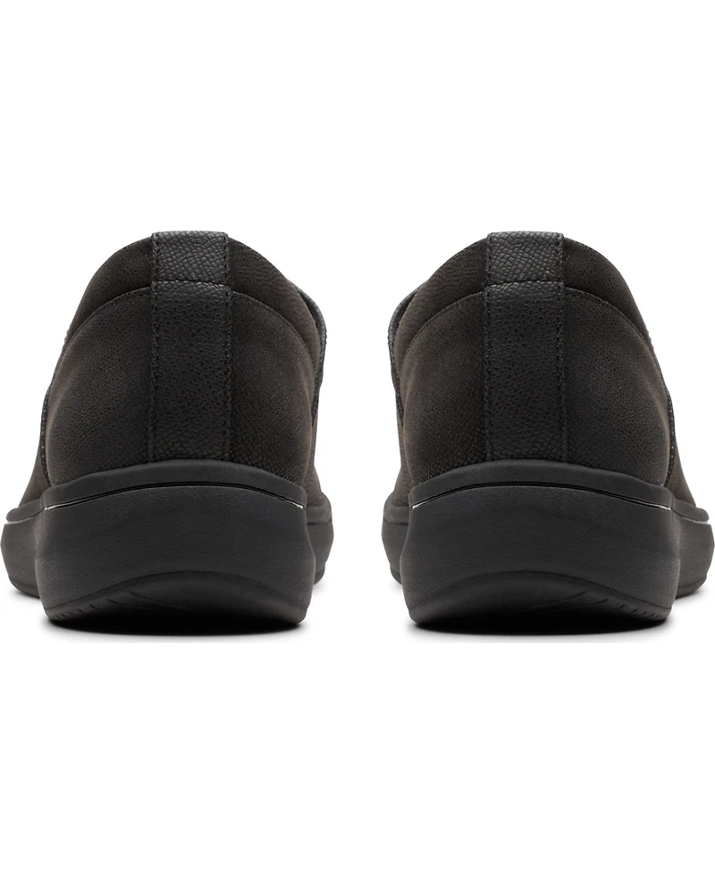 Clarks Women's Cloudsteppers Breeze Sky Ria Round Toe Shoes