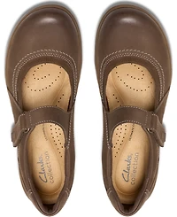 Clarks Women's Carleigh Madi Round Toe Mary Jane Flats