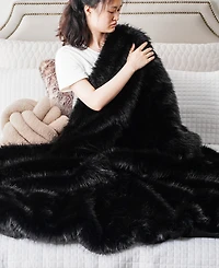 Battilo Lifestyle Faux Fur Throw