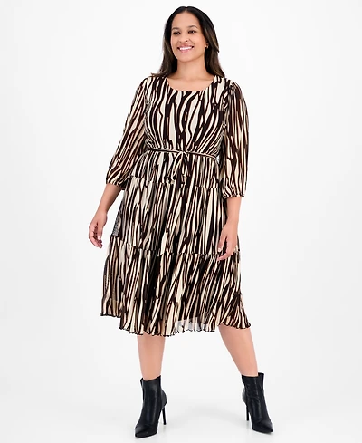 Sandra Darren Plus 3/4-Sleeve Tiered Mesh Dress