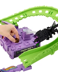 Hot Wheels RacerVerse Minecraft Track Set and Die-Cast Diamond Armor Steve