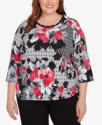 Alfred Dunner Plus Patchwork Diamond Floral Crew Neck Top
