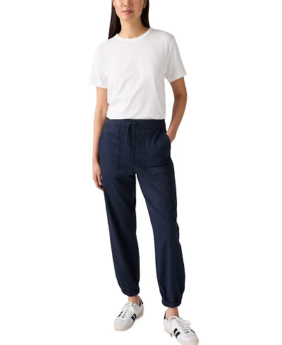 Levi's Women's Mid-Rise Essential Joggers
