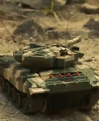 Jupiter Creations Remote Control Vehicles Dueling Battle Tanks Set