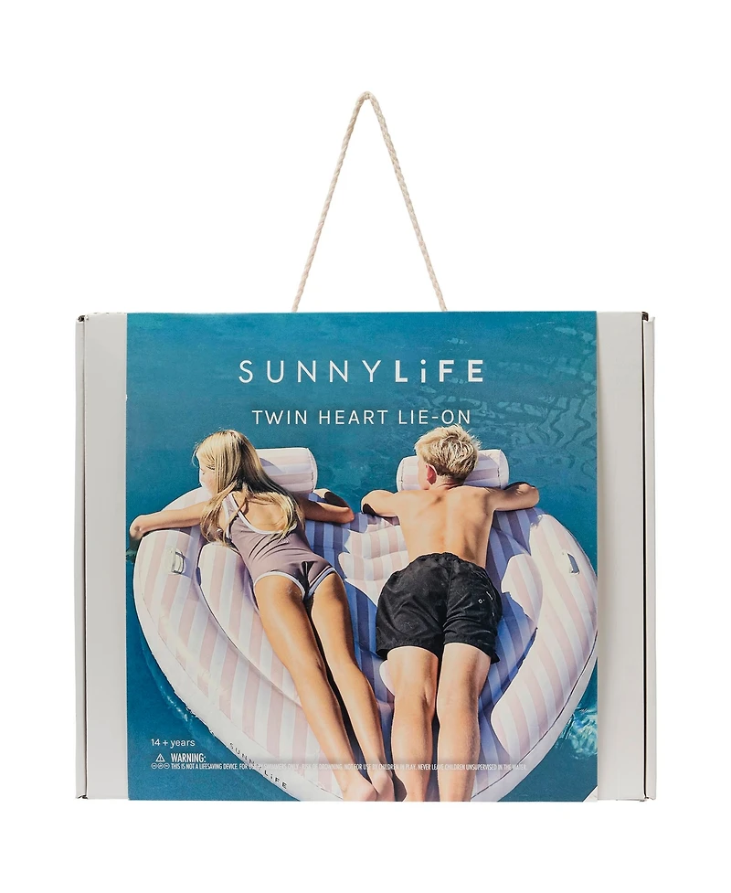 Sunnylife Lie-On Twin Float: Stole My Heart