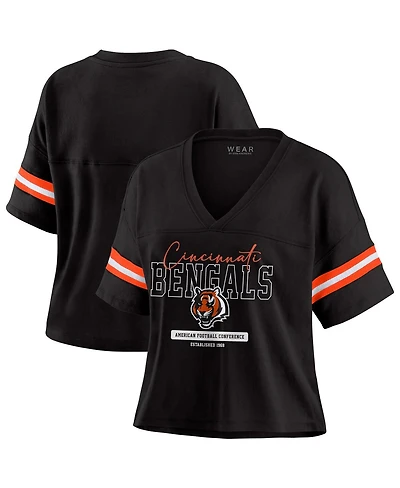 Wear by Erin Andrews Women's Black Cincinnati Bengals Color Block Boxy Modest Crop V-Neck T-Shirt
