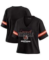Wear by Erin Andrews Women's Black Cincinnati Bengals Color Block Boxy Modest Crop V-Neck T-Shirt