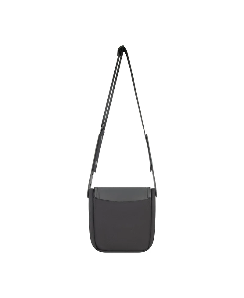 Crocs Classic Crocssbody with front flap