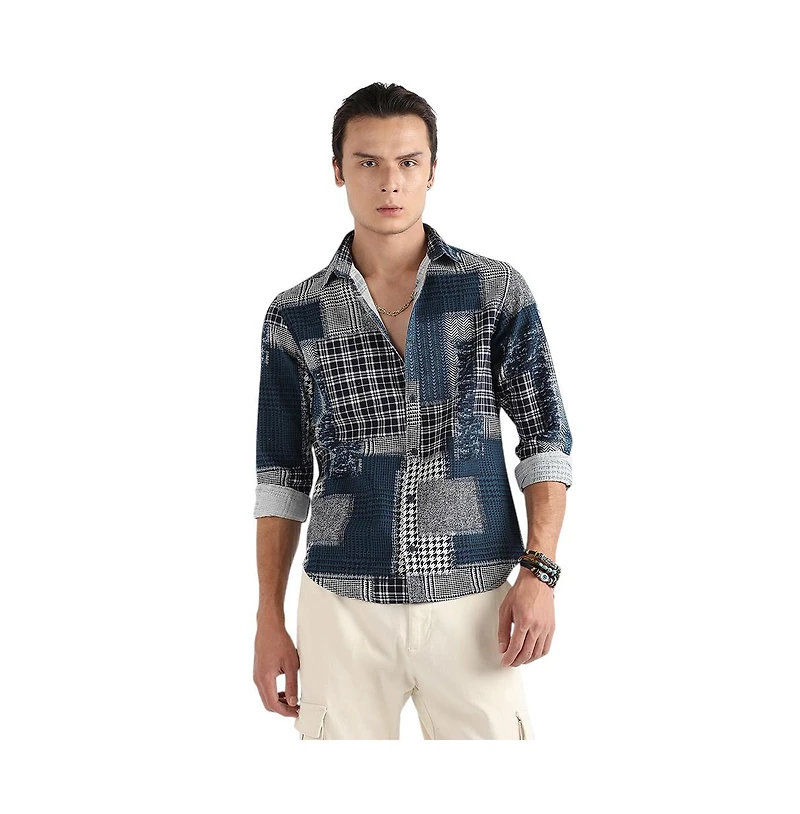 Campus Sutra Men's Navy Blue Herringbone Block Shirt