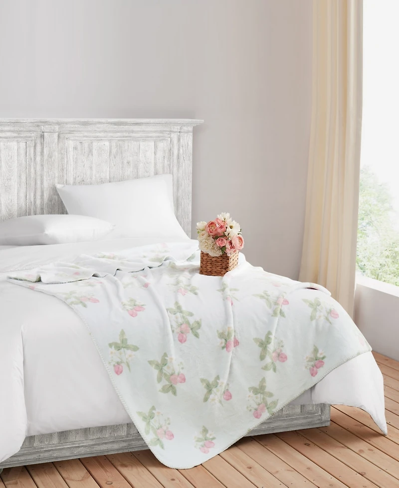 The Farmhouse by Rachel Ashwell Strawberry Delight Throw, 50" x 70"