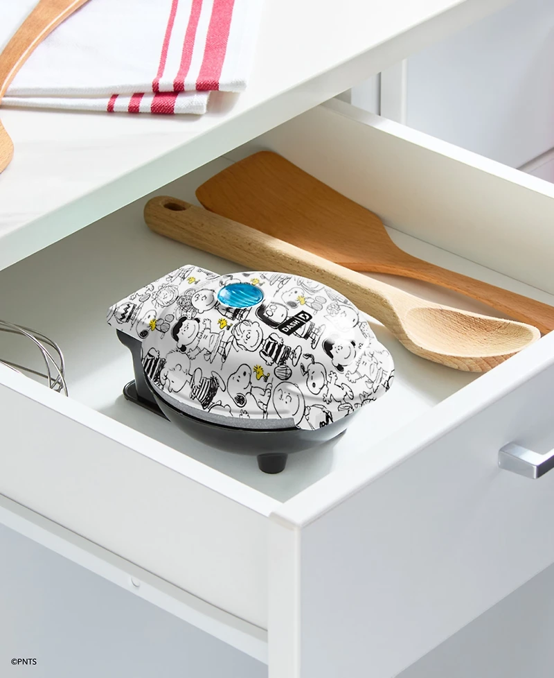 Dash Peanuts 75th Anniversary Mini Waffle Maker