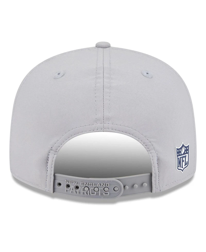 New Era Men's Gray New England Patriots 2025 Sideline Split Panel 9FIFTY Snapback Hat