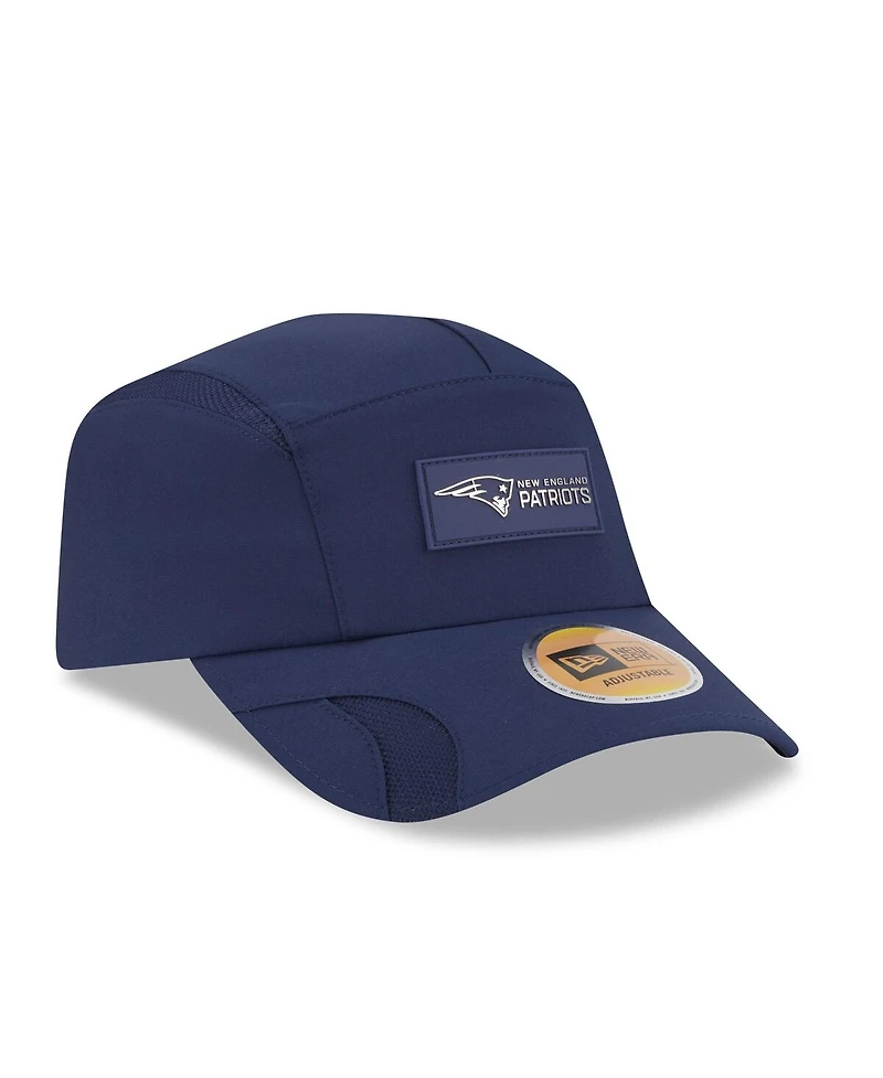 New Era Men's Navy New England Patriots 2025 Sideline Runner Adjustable Hat