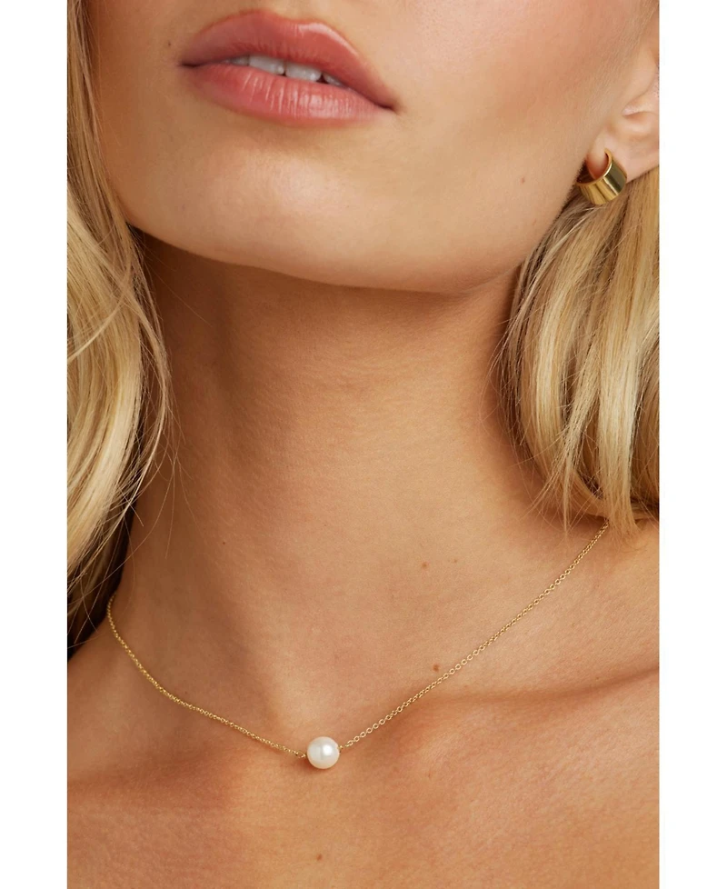 Untamed Petals Callie Pearl Pendant