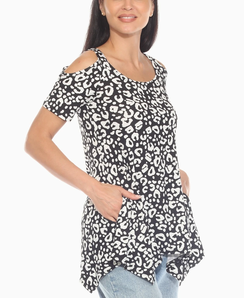 White Mark Women's Cold Shoulder Leopard Print Short Sleeve Top