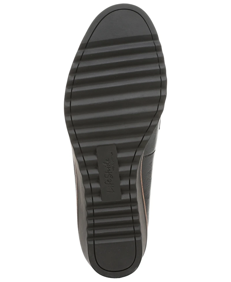 LifeStride Women's Zed 2 Round Toe Loafers