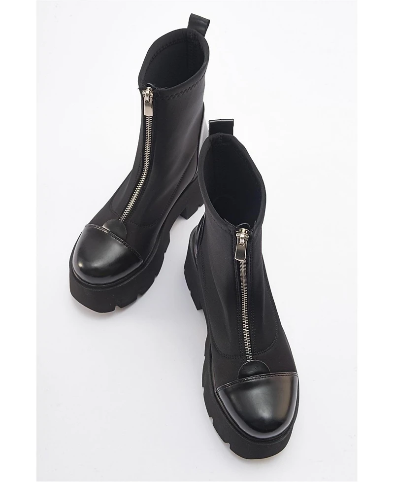 Prologue Shoes Bray Patent Chunky Boot (Women)