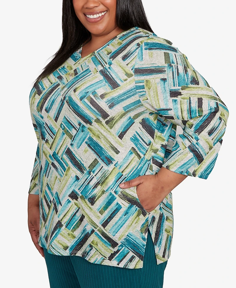 Alfred Dunner Plus Lake Champlain Detailed V Neck Brushstroke Top