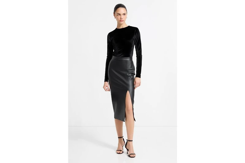 Marcella Women's Ansley Velvet Top