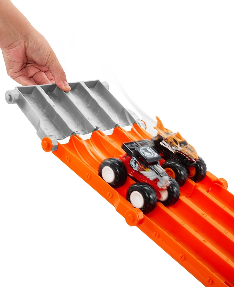 Hot Wheels Monster Trucks Sharks vs Dinos Racedown Destruction Track Set