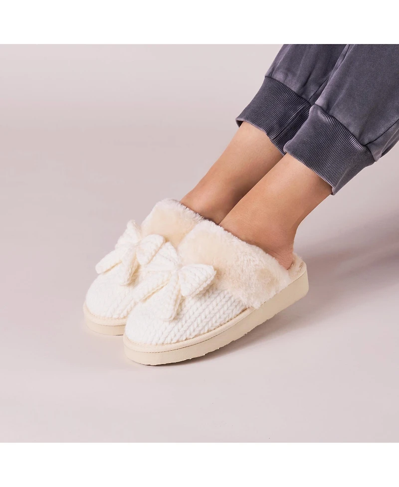 Minnetonka Women's Bowelle Scuff Sweater Knit Slippers