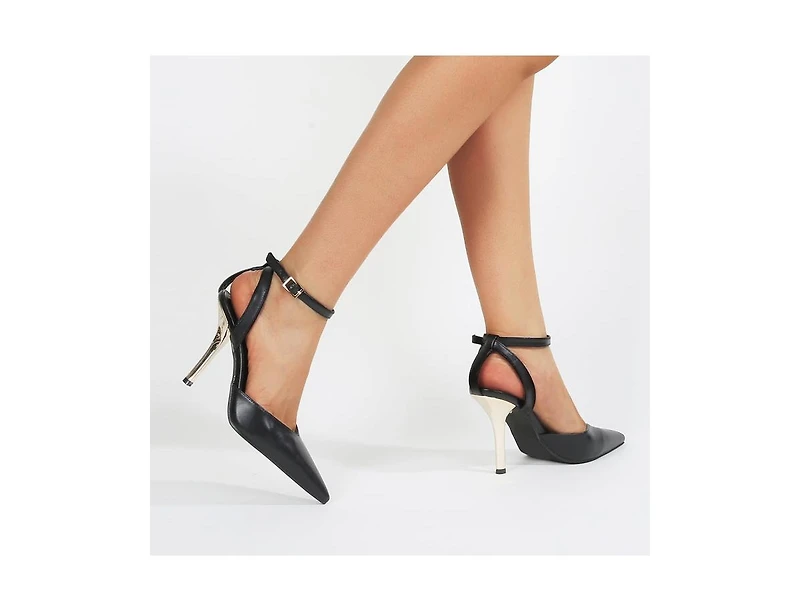 Berness Clarissa Pumps with Metallic Heel