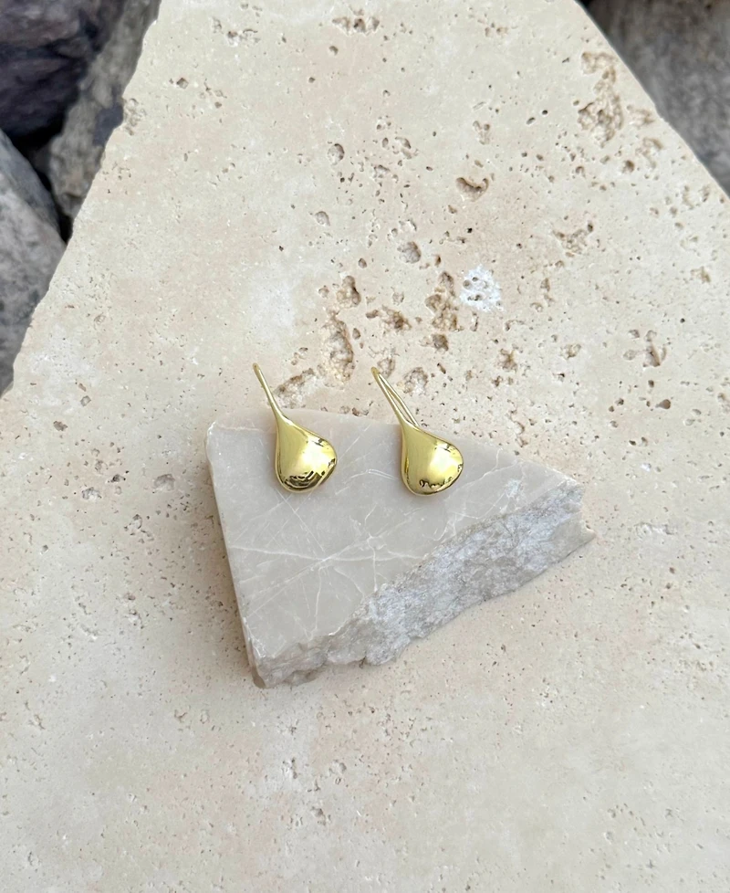 Adornia Gold Rain Drop Wire Earrings