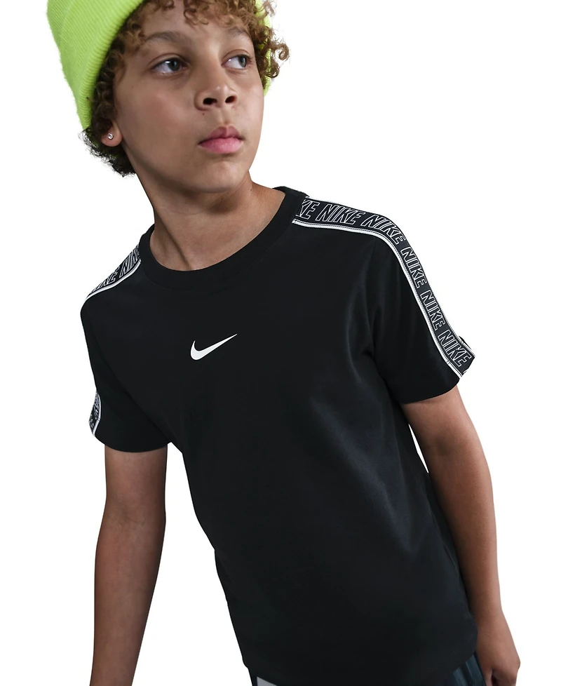 Nike Big Kids Sportswear Logo Graphic Cotton T-Shirt