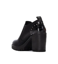 Xti Women's Casual Side Zipper Heeled Moccasins Refresh Collection By