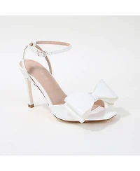 Berness Cleva Oversized Bow Heels