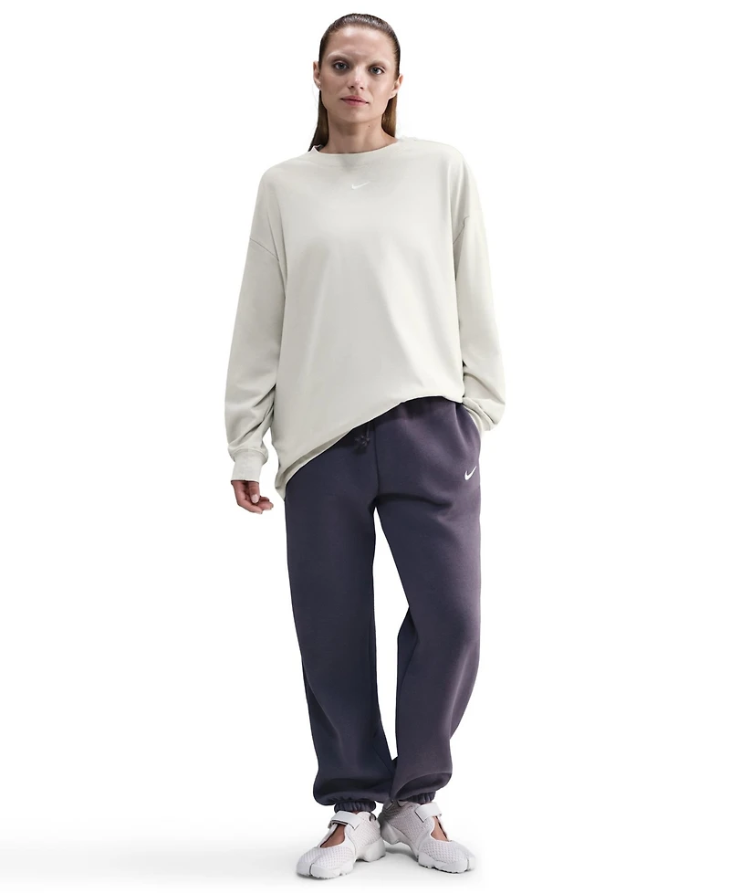 Nike Women's Oversized Long Sleeve T-Shirt