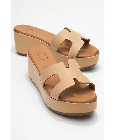 Forever & Always Shoes Lia Leather Platform Sandal (Women)