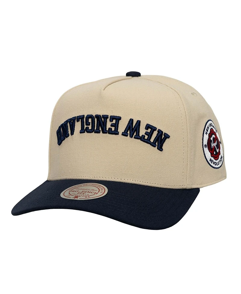 Mitchell & Ness Men's Cream/Navy New England Revolution Upside Down Pro Pinch Snapback Hat