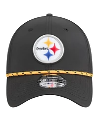 New Era Men's Black Pittsburgh Steelers Perforated 39THIRTY Flex Hat