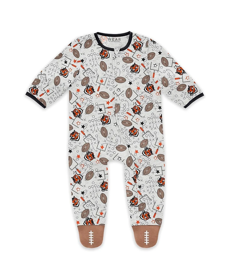 Wear by Erin Andrews Baby Boys and Girls Newborn Cincinnati Bengals Sleep and Play Full-Zip Sleeper Bib Set