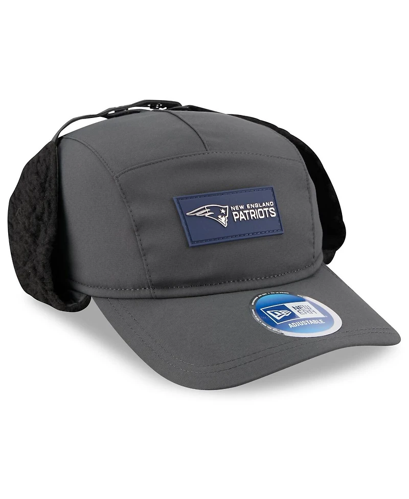 New Era Men's Charcoal New England Patriots 2025 Sideline Cold Weather Runner Dog Ear Adjustable Hat