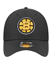New Era Men's Black Boston Bruins Night 39THIRTY Flex Hat