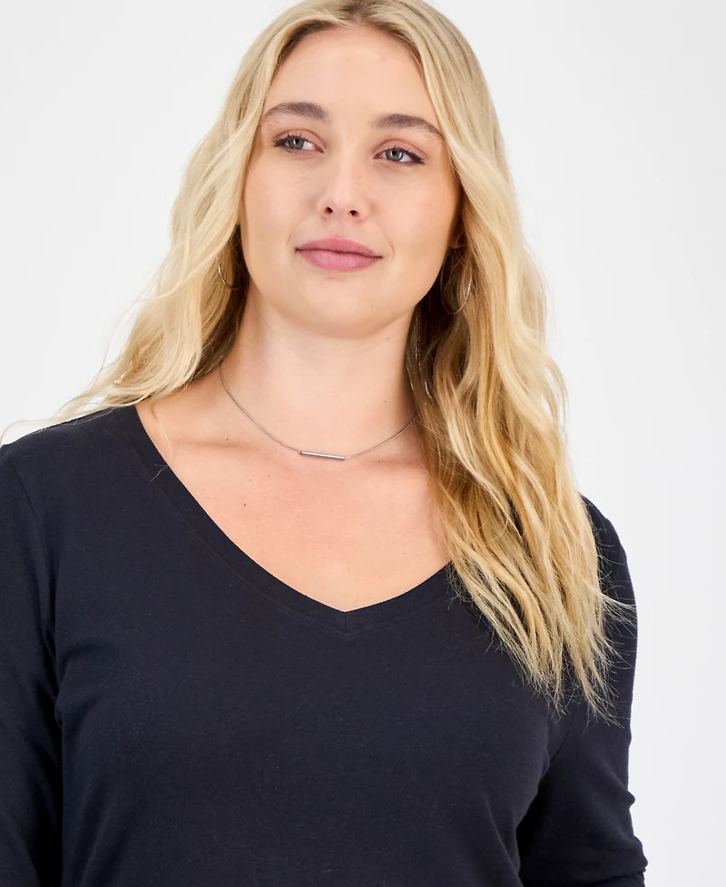 Aveto Plus V-Neck Top