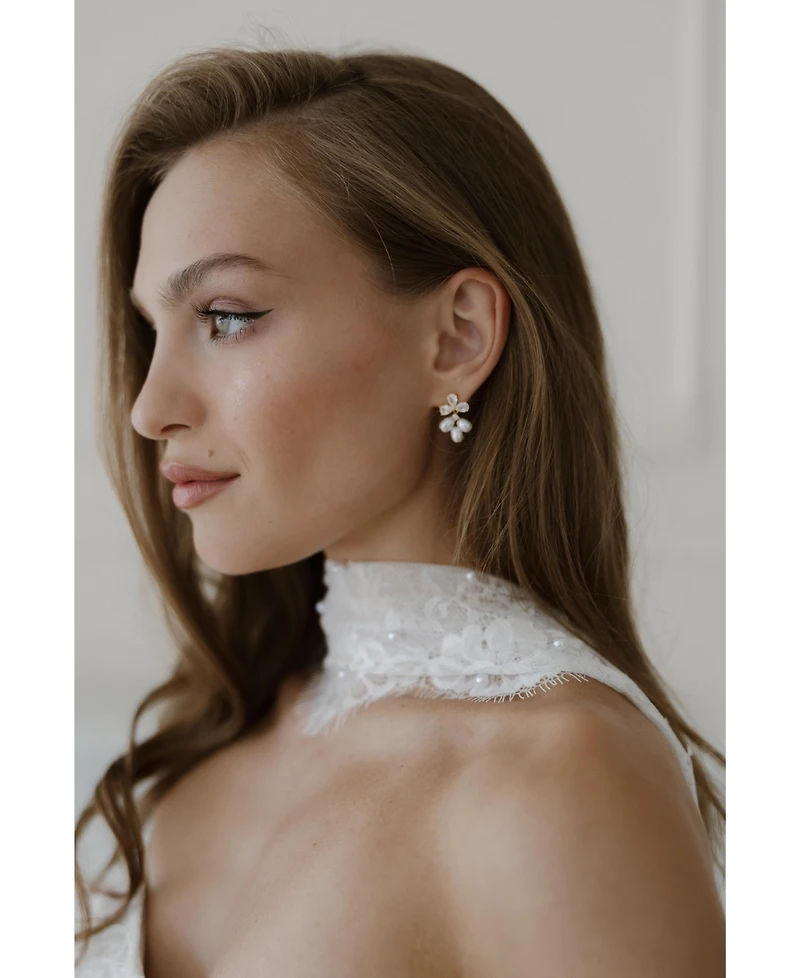 Untamed Petals Windsor Pearl Drop Earrings