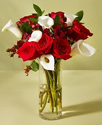 UrbanStems Holiday The Merry Fresh Flower Bouquet