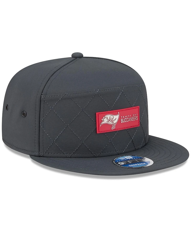 New Era Men's Charcoal Tampa Bay Buccaneers 2025 Sideline Cold Weather Split Panel 9FIFTY Snapback Hat