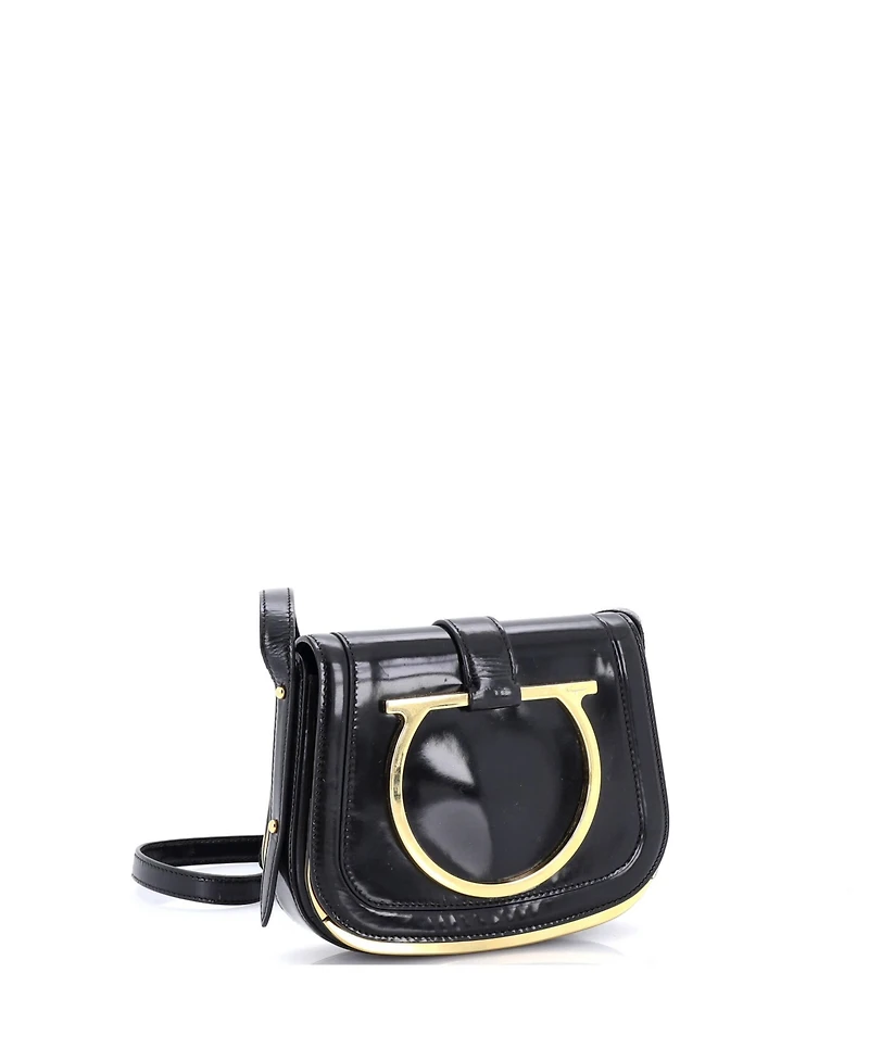 Pre-Owned Salvatore Ferragamo Small Sabine Shoulder Bag Leather