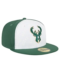 New Era Men's White/Hunter Green Milwaukee Bucks Repeat 59Fifty Fitted Hat