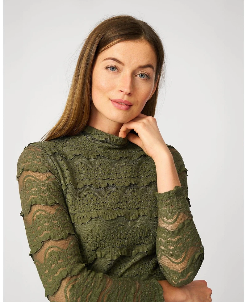 Cable & Gauge Women's Ruffle Lace Stretch Mock Neck Top