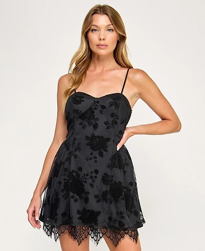 Seni & Cade Juniors' Flocked and Lace Sleeveless Dress