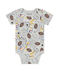 Wear by Erin Andrews Baby Boys and Girls Newborn 3-Piece Pittsburgh Steelers Turn Me Around Bodysuits Pant Set