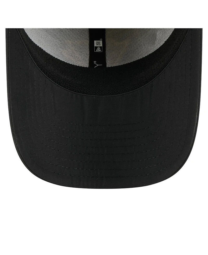 New Era Men's Black Pittsburgh Penguins Night 39THIRTY Flex Hat