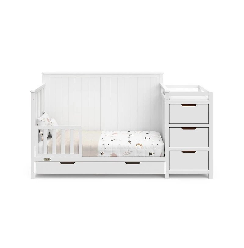 Graco Hadley 5-in-1 Convertible Crib and Changer with Drawer (White)