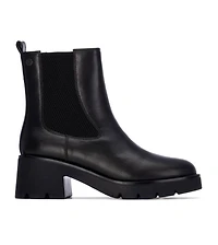 Xti Women's Chelsea Booties